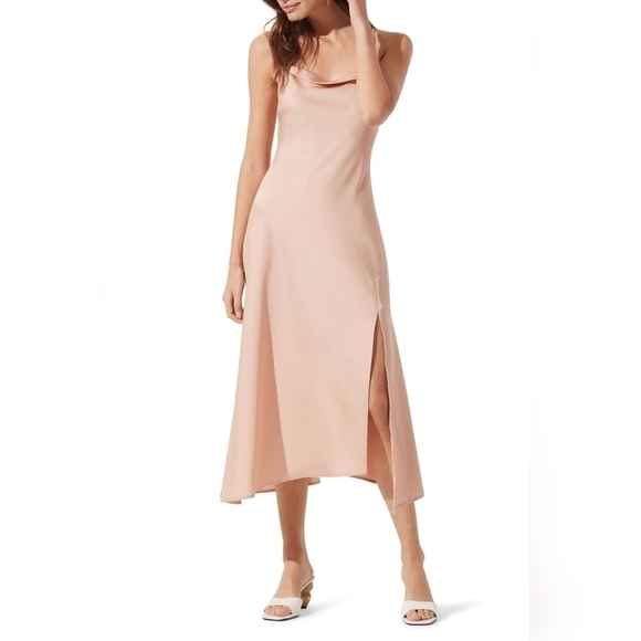 ASTR The Label Gaia Midi Slip Dress w/ Adjustable Straps in Peach - Size M - Picture 1 of 7